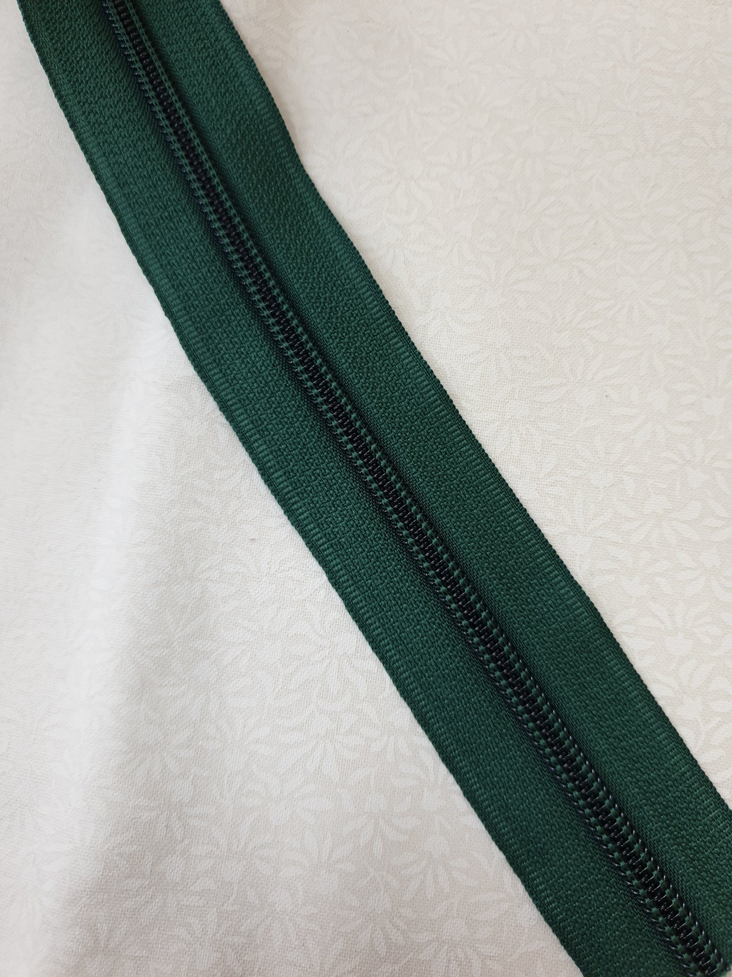 Enlosreißverschluss  6 mm Kunststoff Raupe