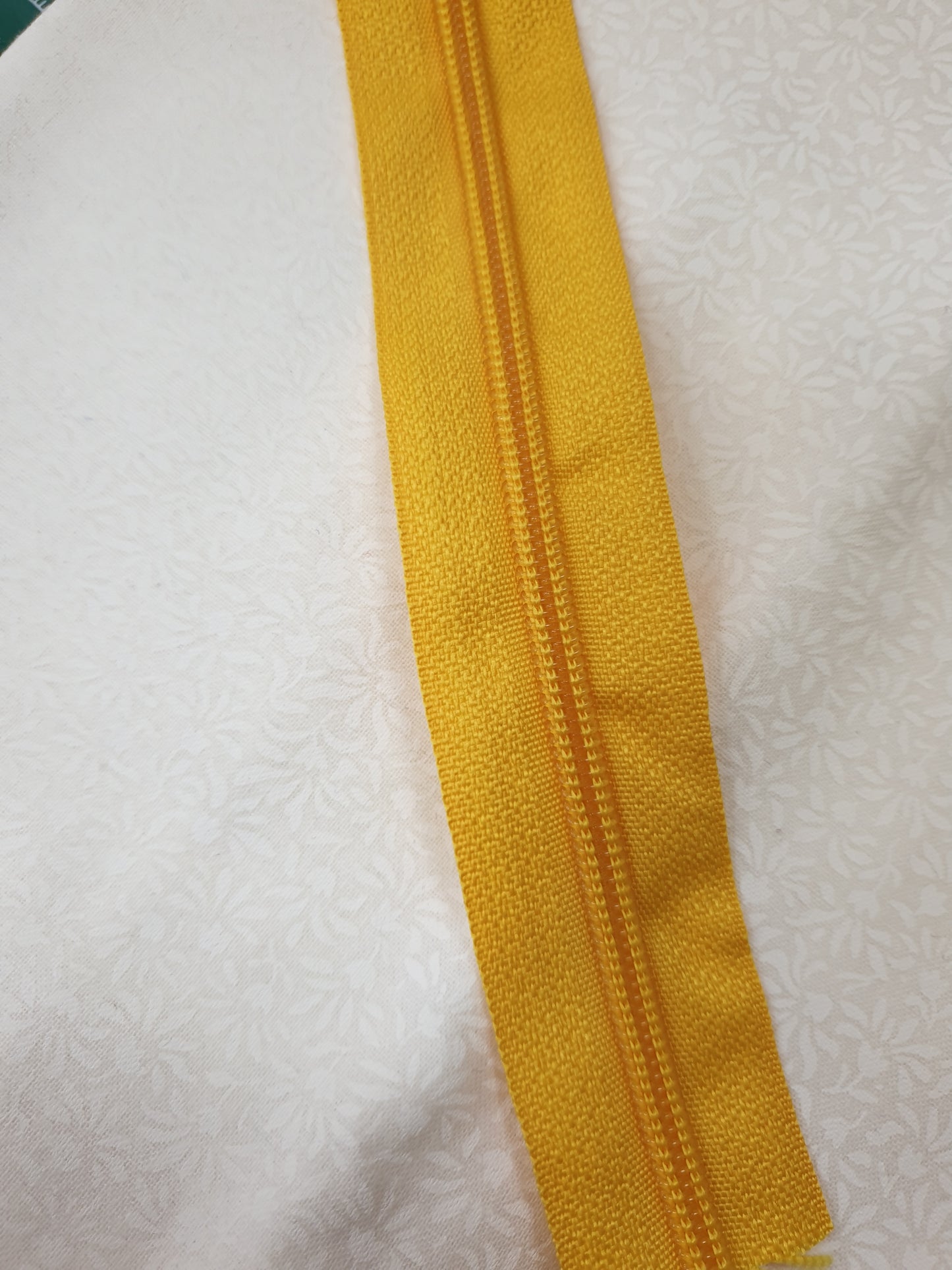 Endlos Reißverschluss In gelb
