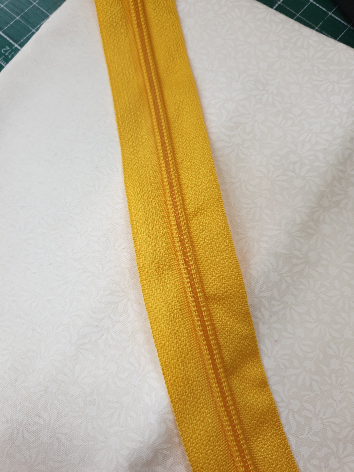 Endlos Reißverschluss In gelb