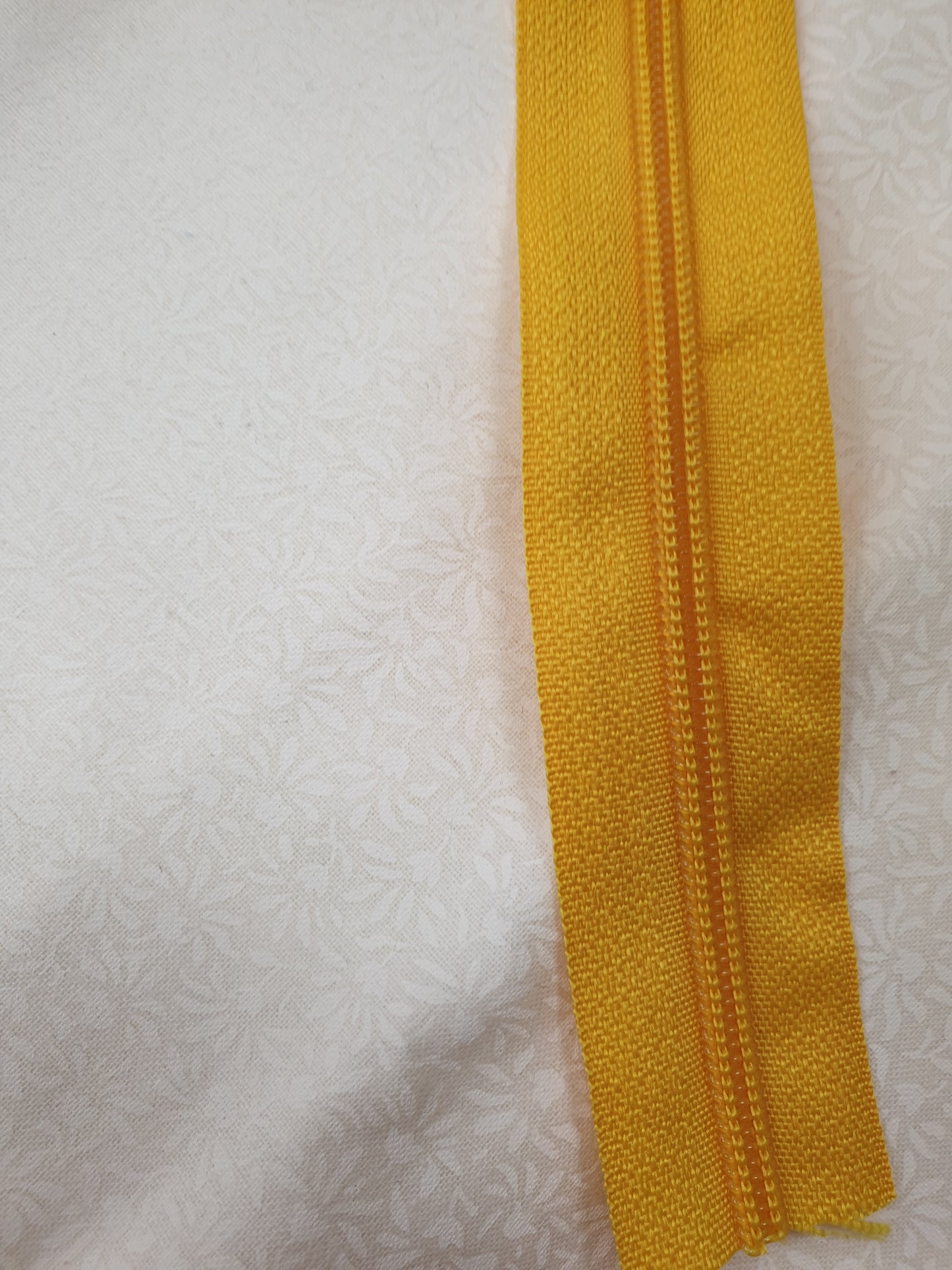 Endlos Reißverschluss In gelb